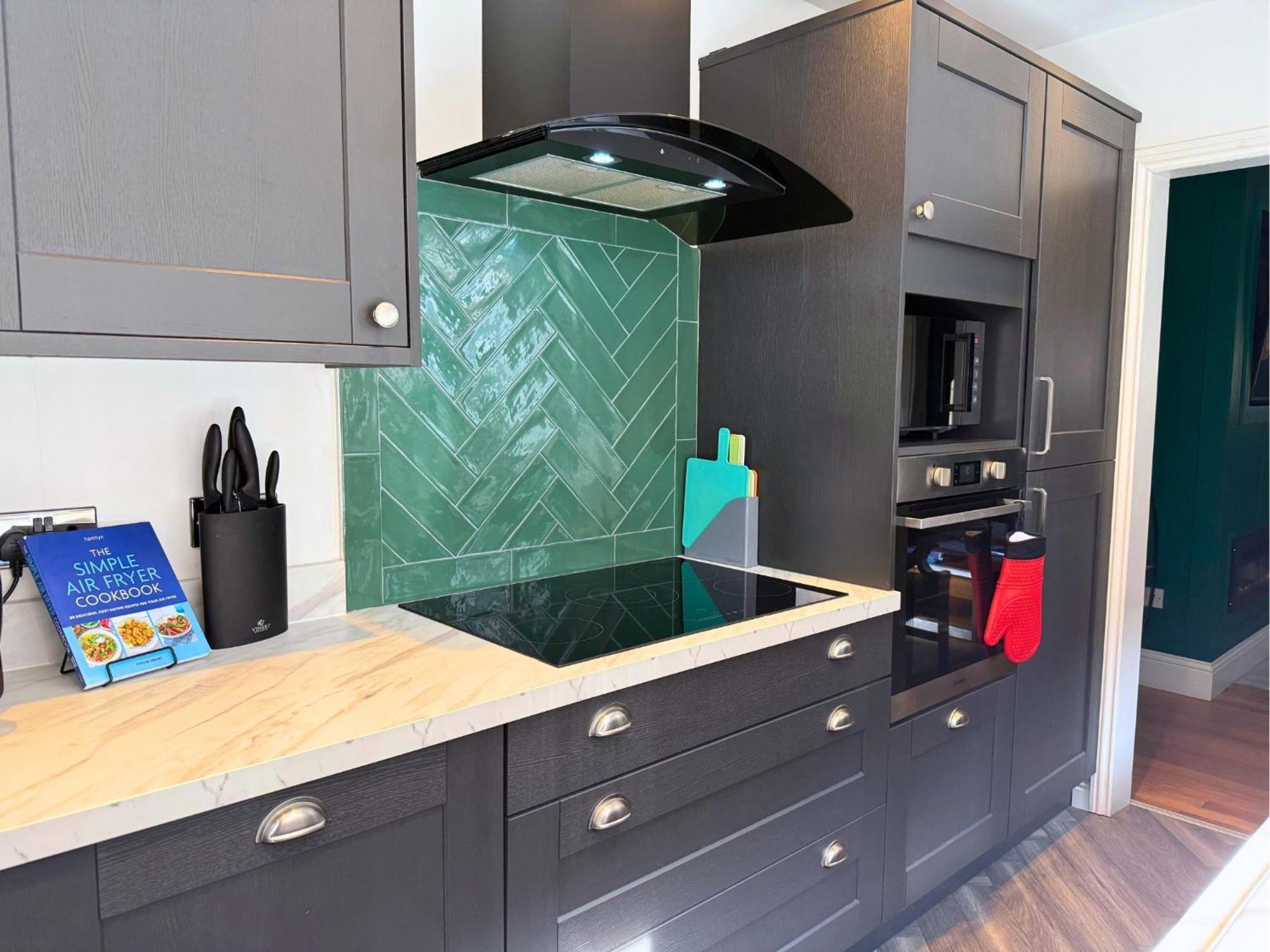 Hot Tub, Free Parking, Near Shops & Restaurants, Location 1M To City Jesmond ภายนอก รูปภาพ